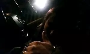 Một cô sec nhât bản gái tóc vàng với một chuỗi quanh cổ ném đồ sộ ngực ở phía trước của người da đen, và nuốt dày của mình, dương vật, sau đó nhảy vào hắn ta, với âm hộ của cô.