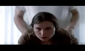 Một bệnh viện cô gái đã mời một người hoàn toàn xa lạ để thăm anh, nhưng cô ấy không phải là nguy hiểm, vì một bự con phim sec nhat ban vu to chó bị ám ảnh anh ta tất cả thời gian. Và thậm chí thực tế là một người quen mới là quay phim mọi thứ xảy ra trên máy ảnh không làm phiền các cô gái dễ thương vô tội, người cư xử hoàn toàn tự nhiên. Đầu tiên, họ giải quyết vấn đề hàng ngày và đơn giản chỉ cần nói chuyện, và sau đó tiến hành thú vị nhất. Nó chỉ ra rằng cậu bé, thay vì cho thuê một phòng, như ông nói ngay đi, muốn thuê một cô gái. Và bạn sẽ không tiếc tiền cho việc này, bởi vì vẻ đẹp, ngọt ngào, và thú vị, nhưng bạn biết làm thế nào để mặc cả. Có nhận được nhiều hơn những nghệ sĩ dự kiến sẽ để cho cô quyết định, ngoài việc để có được vật liệu, để tận hưởng sex. Bắt đầu với một thổi kèn, và đôi môi của cô trong quá trình làm tình bằng miệng đánh người đàn ông trẻ, một số khá dễ chịu vào bất kỳ lúc nào. Không ngạc nhiên, cả ông và bà đã để giữ làm tình trong âm đạo.
