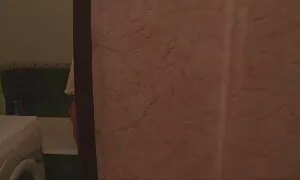 Một cô clip sec nhat ban gái mát mẻ và bạn trai của cô được quay với một nghiệp dư. Đây là một trò chơi như vậy mà họ có: em bị bịt mắt và nằm trên một chiếc giường rộng để nghỉ ngơi. Và các quý ông chuẩn bị cho sự tiếp nối của buổi tối lãng mạn: ông lấy một bông hồng xinh đẹp và lấy quần hắn ra. Chỉ là một người đàn ông đẹp trai: ông bắt đầu vào các cô gái ngực của cô, và cô giả vờ để được ngủ. Sau một vài phút, các chàng trai đã hoàn toàn cởi quần áo em bé và bắt đầu lái xe của ông trên núm vú của mình, và sau đó gửi nó vào miệng của mình. Vẻ đẹp này theo ý thích của mình: cô ấy bắt đầu và dừng lại giả vờ như đang ngủ. Nó thực sự tốt đẹp cho một cô gái như thế để phát triển ung thư và đặt nó trong âm đạo.